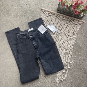 NWT Abercrombie & Fitch Black High Rise Slim Straight Jeans Size 26 / 2 Long